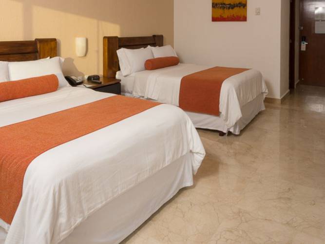 Deluxe room with lagoon views flamingo cancun resort hotel Deluxe room with lagoon views flamingo cancun resort hotel
