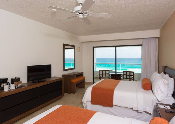 Deluxe room with sea views Flamingo Cancun Resort Hotel Deluxe room with sea views Flamingo Cancun Resort Hotel