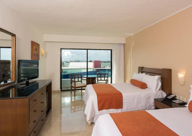 Standard room Flamingo Cancun Resort Hotel Standard room Flamingo Cancun Resort Hotel