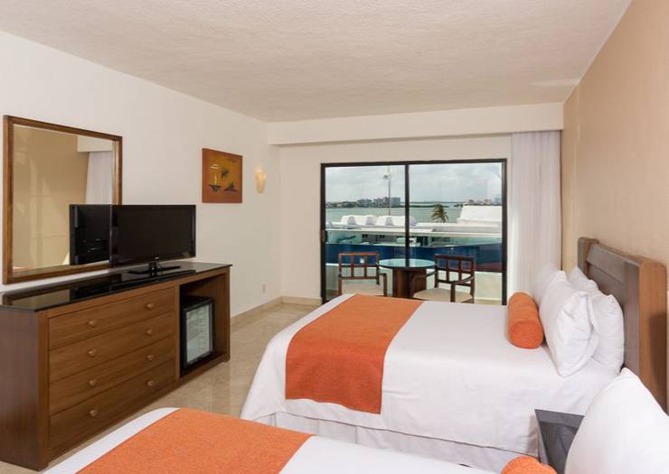 Standard room Flamingo Cancun Resort Hotel Standard room Flamingo Cancun Resort Hotel