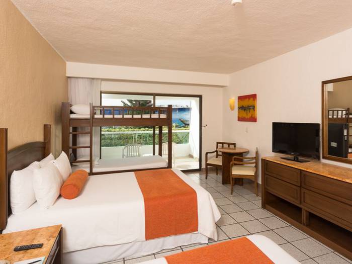 Family room flamingo cancun resort hotel Family room flamingo cancun resort hotel