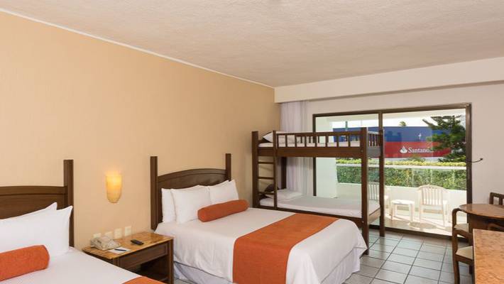 Family room Flamingo Cancun Resort Hotel