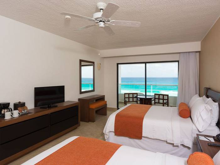 Deluxe room with sea views flamingo cancun resort hotel Deluxe room with sea views flamingo cancun resort hotel