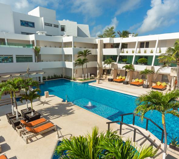 Swimming pools Flamingo Cancun Resort Hotel