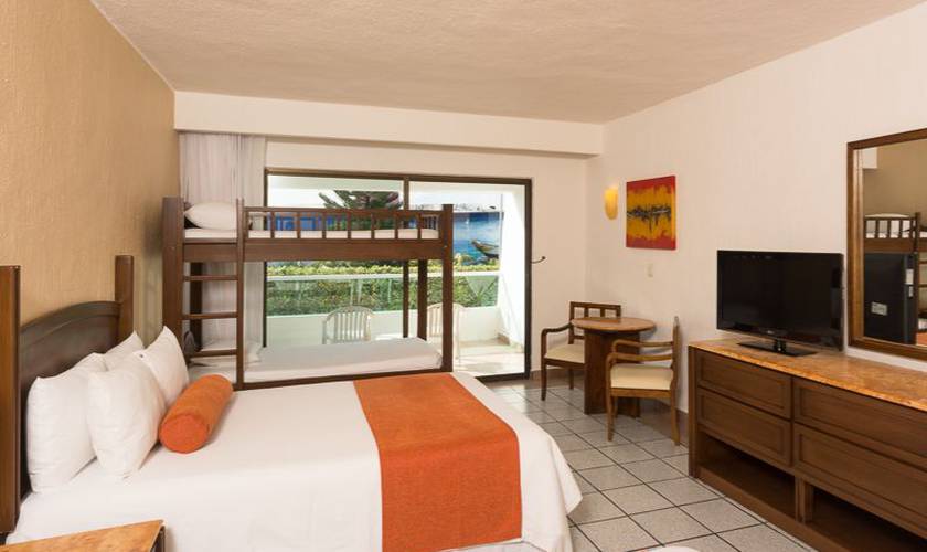 Family room Flamingo Cancun Resort Hotel Family room Flamingo Cancun Resort Hotel