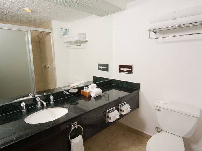Deluxe room with sea views flamingo cancun resort hotel Deluxe room with sea views flamingo cancun resort hotel