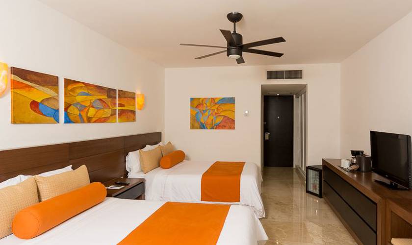 Swim up room Flamingo Cancun Resort Hotel Swim up room Flamingo Cancun Resort Hotel
