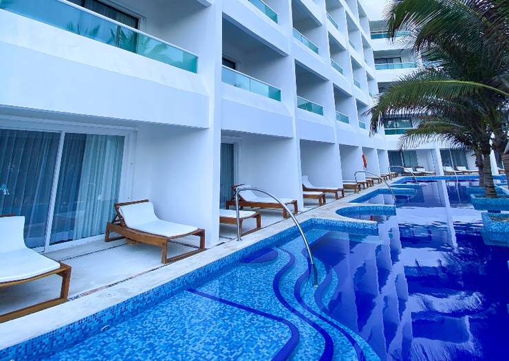 Swim up room Hotel Flamingo Cancun Resort Cancún