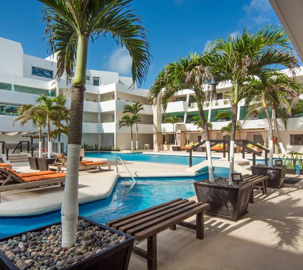 Swimming pools Flamingo Cancun Resort Hotel