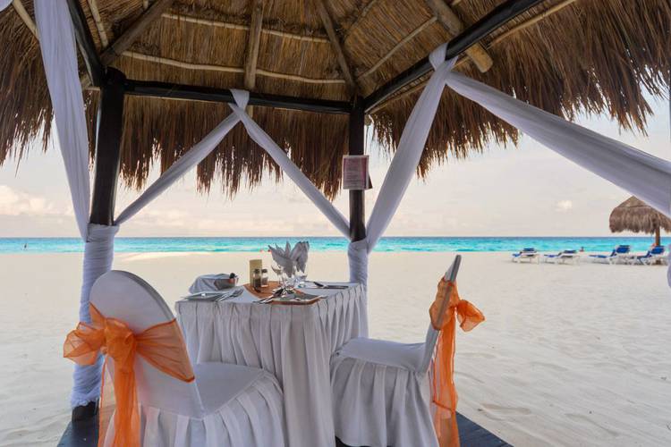 Weddings Flamingo Cancun Resort Hotel