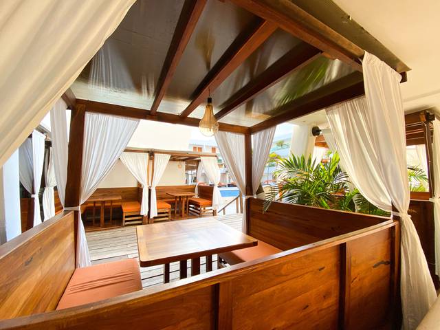 Las palmas snack & pool bar Flamingo Cancun Resort Hotel