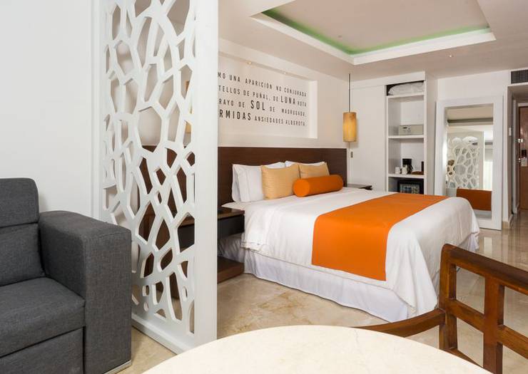 Swim up junior suite Flamingo Cancun Resort Hotel Swim up junior suite Flamingo Cancun Resort Hotel