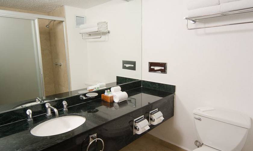 Deluxe room with sea views Flamingo Cancun Resort Hotel Deluxe room with sea views Flamingo Cancun Resort Hotel