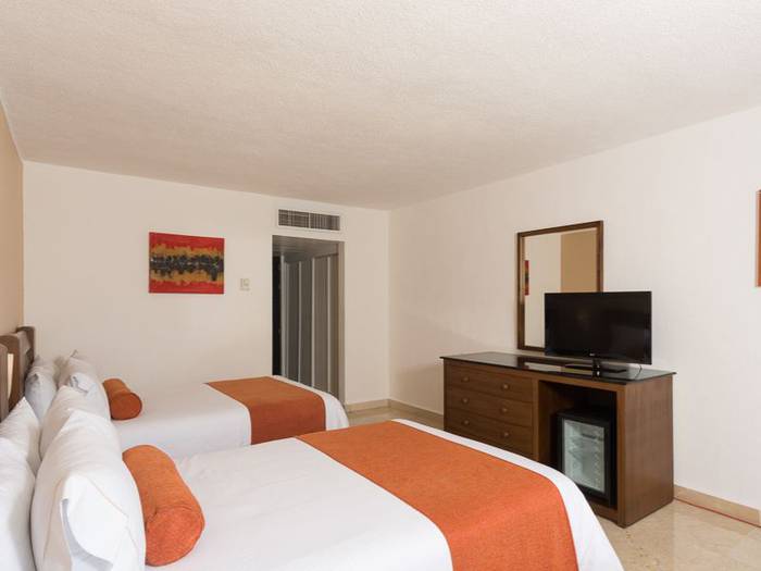 Standard room flamingo cancun resort hotel Standard room flamingo cancun resort hotel