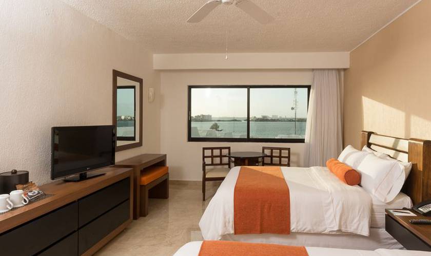 Deluxe room with lagoon views Flamingo Cancun Resort Hotel