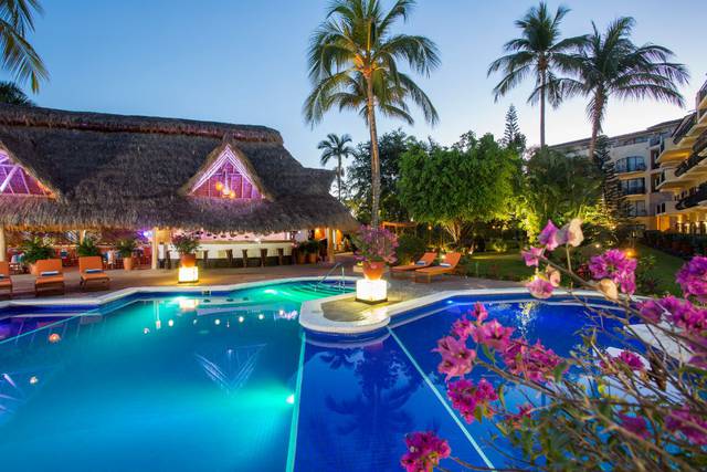 Pool Flamingo Vallarta Hotel & Marina Puerto Vallarta